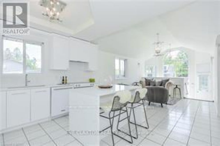 26 SIMCOE STREET, Guelph (St. Patrick's Ward), Ontario, N1E3B8