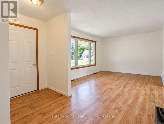 316041 6 HIGHWAY, Chatsworth, Ontario, N0H2V0