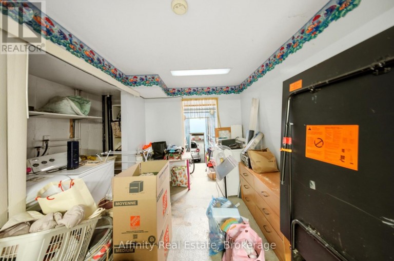 8 - 275 MANSE ROAD, Toronto (West Hill), Ontario, M1E4X8