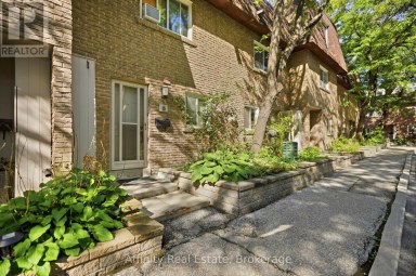 8 - 275 MANSE ROAD Toronto (West Hill) Ontario photo 3