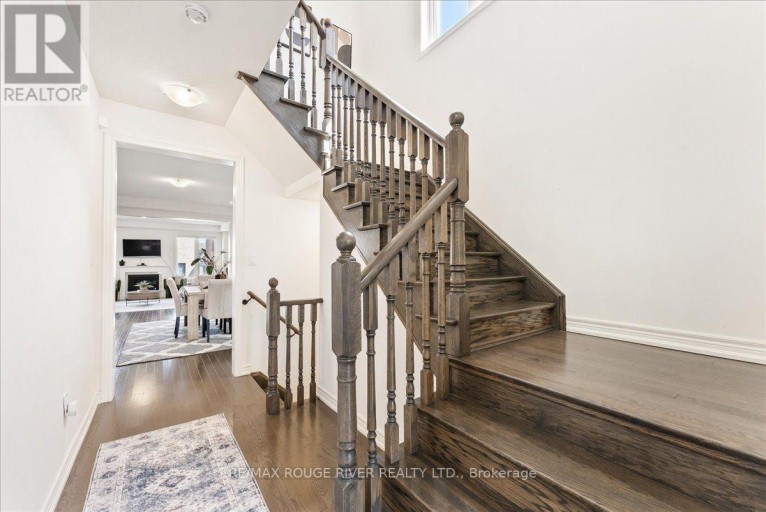 24 DUMAINE STREET, Whitby, Ontario, L1P0G8