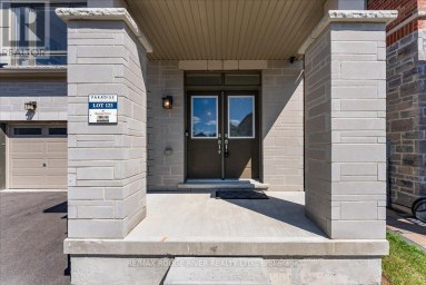 24 DUMAINE STREET Whitby Ontario photo 3