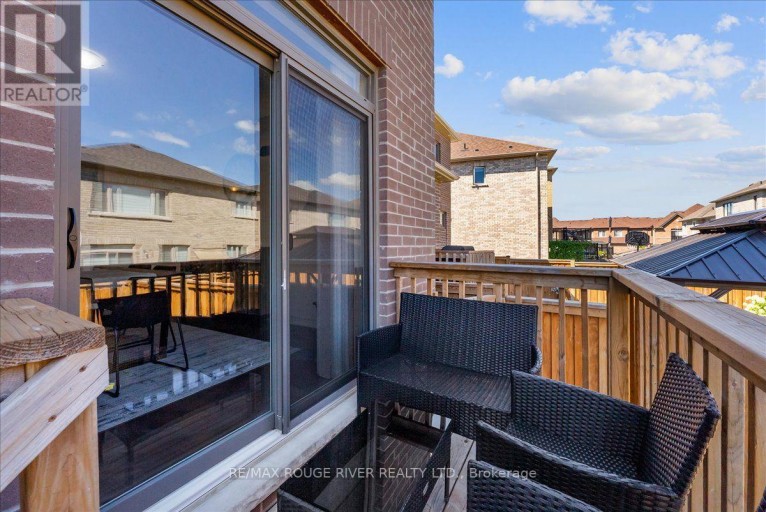 24 DUMAINE STREET, Whitby, Ontario, L1P0G8