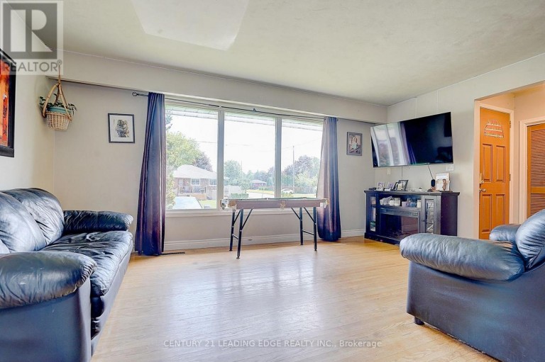 284 DOVER STREET, Oshawa (Eastdale), Ontario, L1G6G6