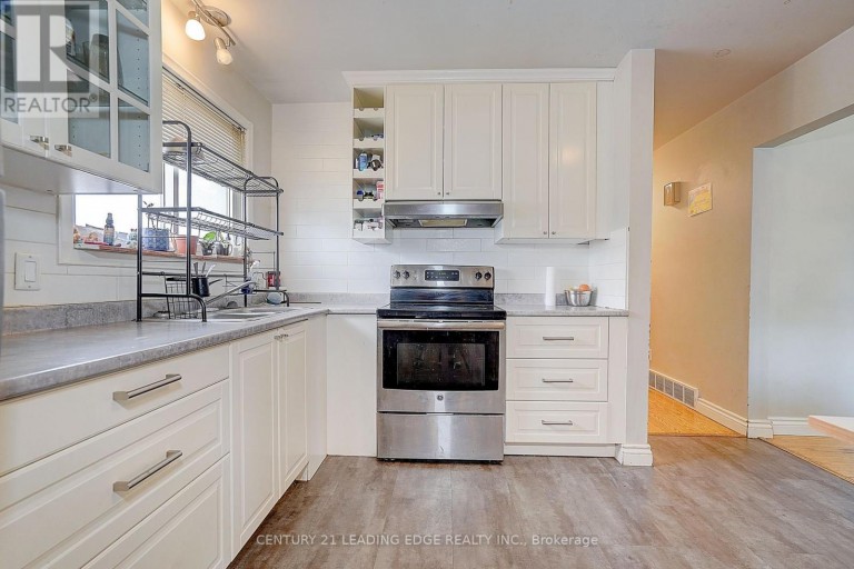 284 DOVER STREET, Oshawa (Eastdale), Ontario, L1G6G6