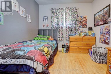 284 DOVER STREET Oshawa (Eastdale) Ontario photo 24