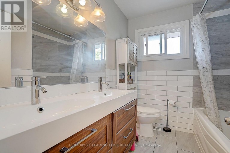 284 DOVER STREET, Oshawa (Eastdale), Ontario, L1G6G6
