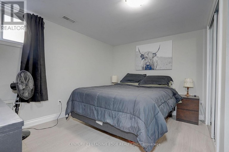 284 DOVER STREET, Oshawa (Eastdale), Ontario, L1G6G6