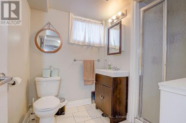 284 DOVER STREET Oshawa (Eastdale) Ontario photo 40