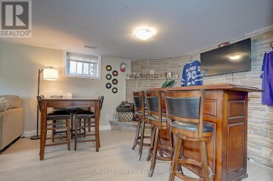 284 DOVER STREET Oshawa (Eastdale) Ontario photo 45