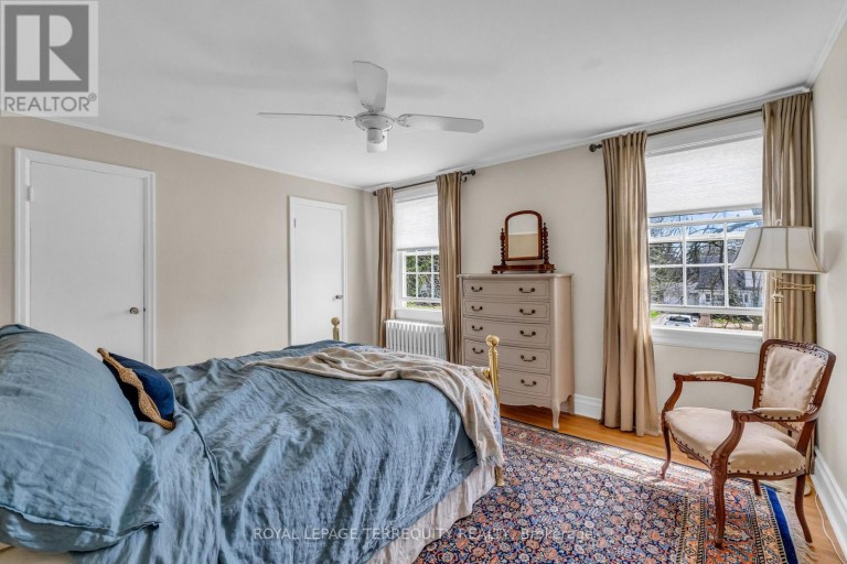 155 CENTRE STREET W, Richmond Hill (Mill Pond), Ontario, L4C3P6