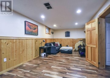 22 PEREGRINE ROAD Barrie (Little Lake) Ontario photo 12