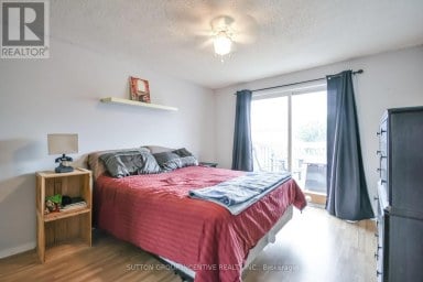 22 PEREGRINE ROAD Barrie (Little Lake) Ontario photo 8
