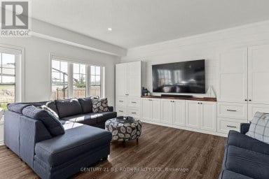 32 SANDHILL CRANE DRIVE Wasaga Beach Ontario photo 12