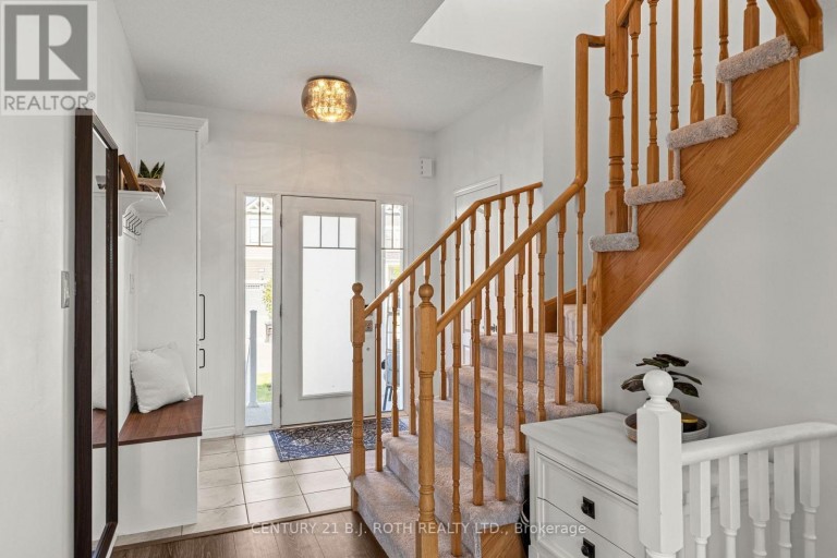 32 SANDHILL CRANE DRIVE, Wasaga Beach, Ontario, L9Z0J6