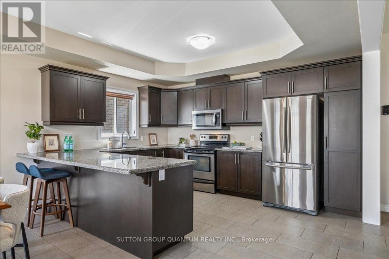92 GARINGER CRESCENT, Hamilton (Binbrook), Ontario, L0R1C0