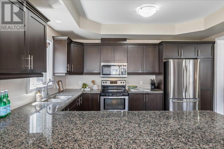92 GARINGER CRESCENT, Hamilton (Binbrook), Ontario, L0R1C0