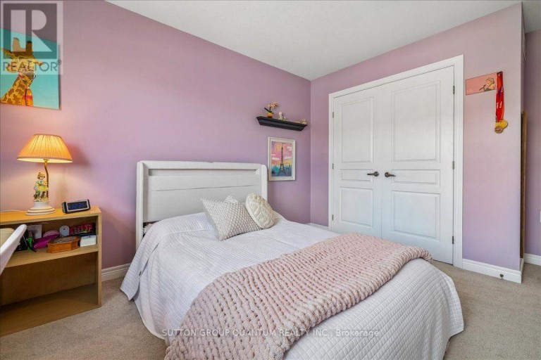 92 GARINGER CRESCENT, Hamilton (Binbrook), Ontario, L0R1C0