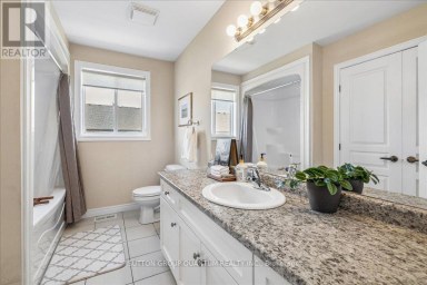 92 GARINGER CRESCENT Hamilton (Binbrook) Ontario photo 30