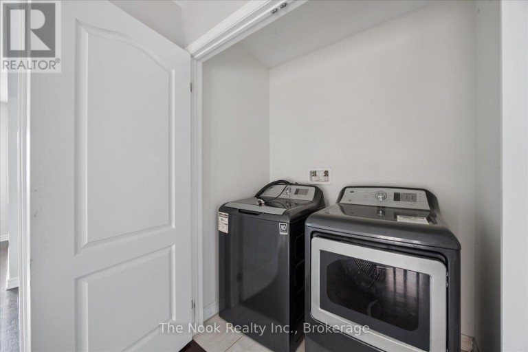 60 WESTFIELD DRIVE, Whitby, Ontario, L1P0E9