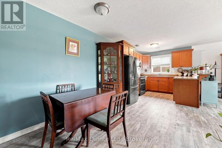 3A - 37 LAKEBREEZE COURT, Prince Edward County (Wellington Ward), Ontario, K0K3L0