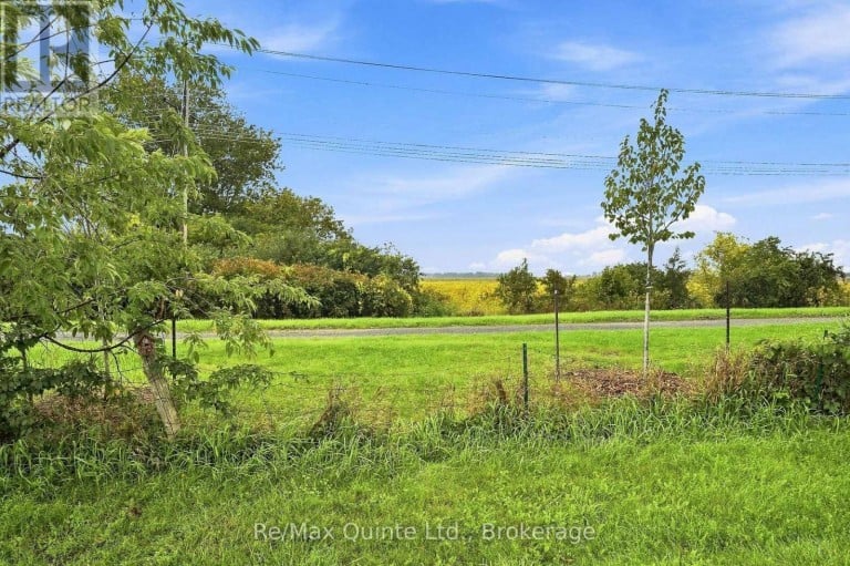 3A - 37 LAKEBREEZE COURT, Prince Edward County (Wellington Ward), Ontario, K0K3L0