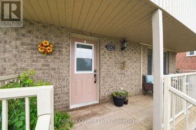 3A - 37 LAKEBREEZE COURT Prince Edward County (Wellington Ward) Ontario photo 3
