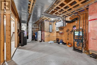 9082 FERNE DRIVE Strathroy-Caradoc (Mount Brydges) Ontario photo 48