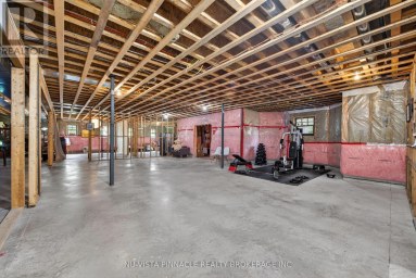 9082 FERNE DRIVE Strathroy-Caradoc (Mount Brydges) Ontario photo 49