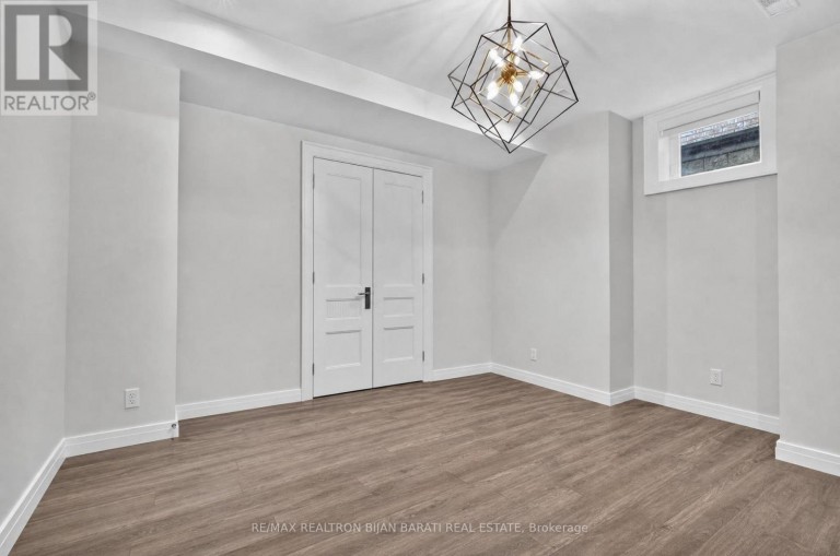 22 WOODWARD AVENUE, Markham (Grandview), Ontario, L3T1E4