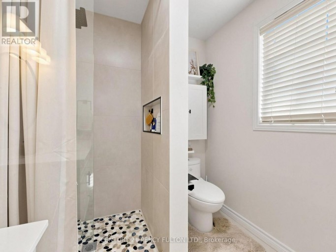 229 DICENZO DRIVE, Hamilton (Ryckmans), Ontario, L9B2X7