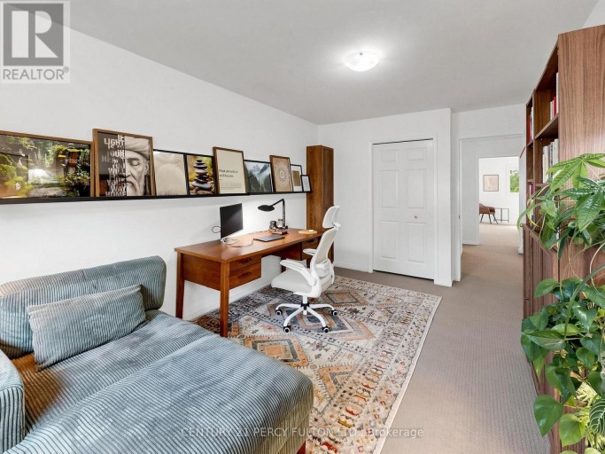 229 DICENZO DRIVE, Hamilton (Ryckmans), Ontario, L9B2X7