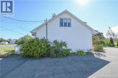 8284 Saint-Paul Street Bas-Caraquet New Brunswick photo 4