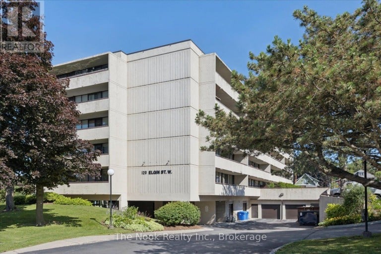 304 - 120 ELGIN STREET W, Oshawa (O'Neill), Ontario, L1G1S7