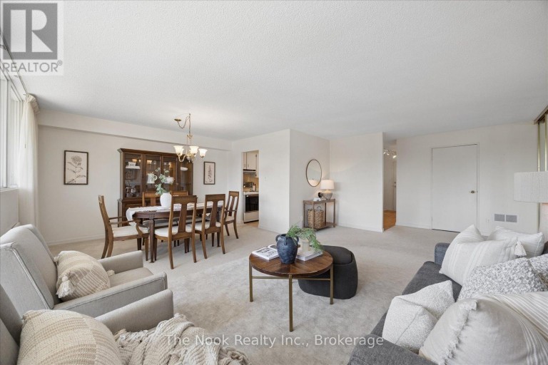 304 - 120 ELGIN STREET W, Oshawa (O'Neill), Ontario, L1G1S7