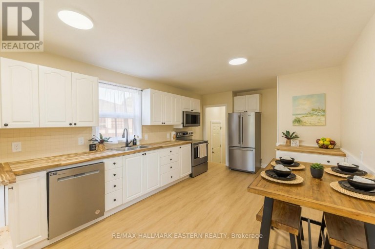847 ST MARY'S STREET, Peterborough (Otonabee Ward 1), Ontario, K9J4H4