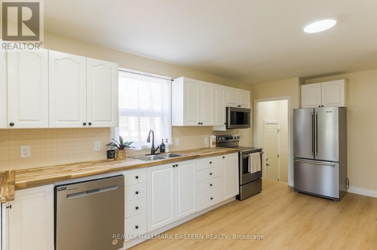 847 ST MARY'S STREET, Peterborough (Otonabee Ward 1), Ontario, K9J4H4