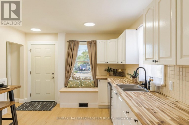 847 ST MARY'S STREET, Peterborough (Otonabee Ward 1), Ontario, K9J4H4
