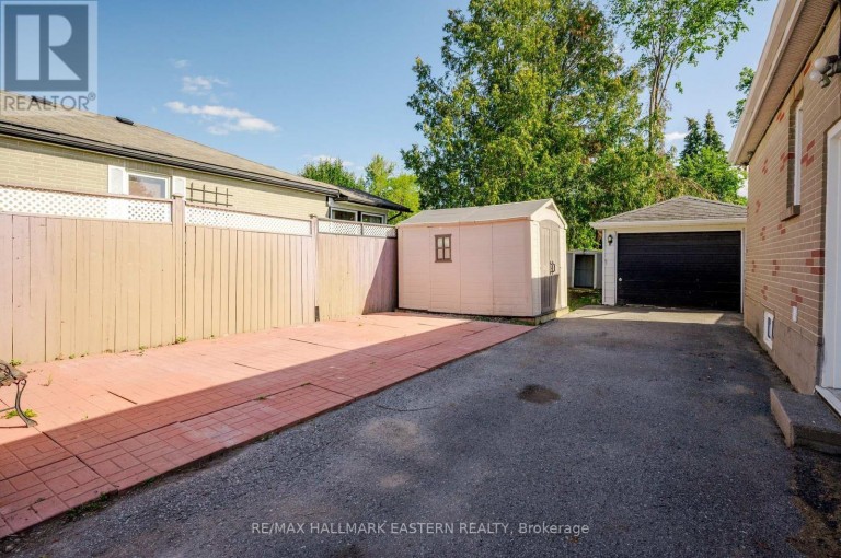 847 ST MARY'S STREET, Peterborough (Otonabee Ward 1), Ontario, K9J4H4