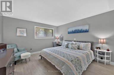 38 WILLOWBANK ROAD W, Gananoque Ontario