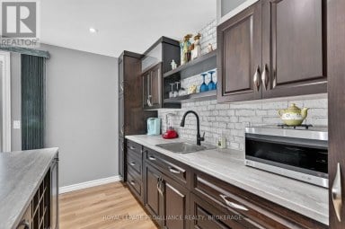 38 WILLOWBANK ROAD W, Gananoque Ontario