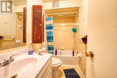 63 PEMBROKE STREET, Kingston (Central City East) Ontario