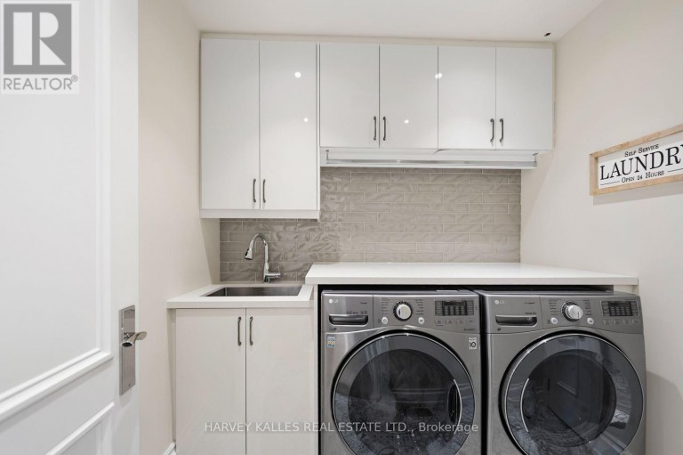 523 VESTA DRIVE, Toronto (Forest Hill South), Ontario, M5P3A9