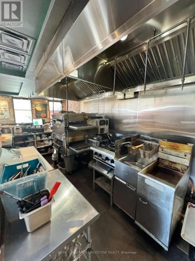 100 - 66 GERRARD STREET E, Toronto (Church-Yonge Corridor), Ontario, M5B1G3