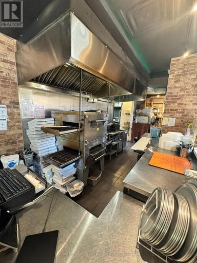 100 - 66 GERRARD STREET E, Toronto (Church-Yonge Corridor), Ontario, M5B1G3