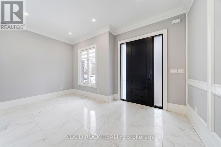 367 PENN AVENUE, Newmarket (Bristol-London), Ontario, L3Y2S7