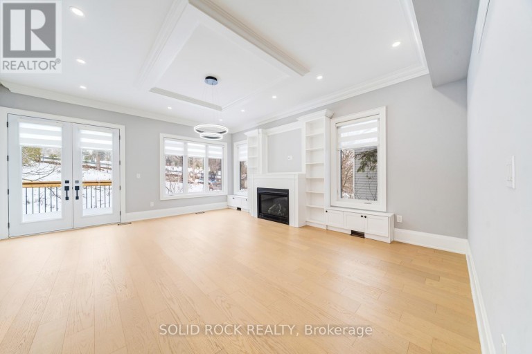 367 PENN AVENUE, Newmarket (Bristol-London), Ontario, L3Y2S7