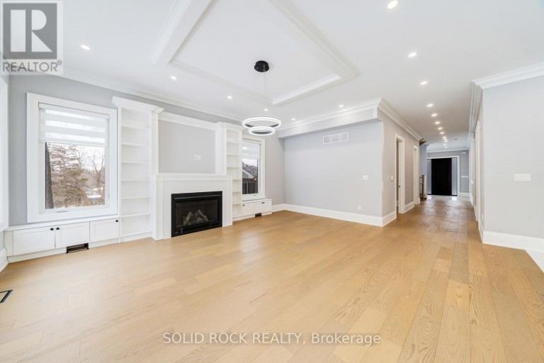 367 PENN AVENUE, Newmarket (Bristol-London), Ontario, L3Y2S7