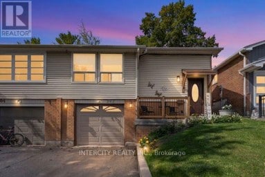 202 COLLINGS AVENUE Bradford West Gwillimbury (Bradford) Ontario photo 1
