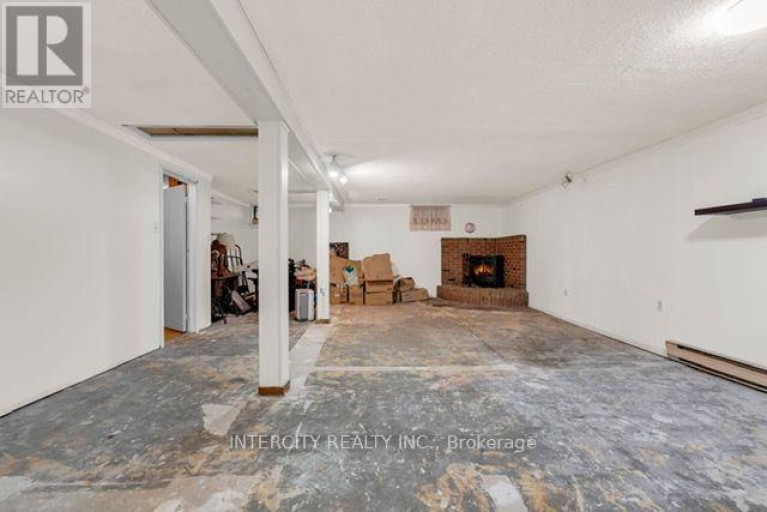 202 COLLINGS AVENUE, Bradford West Gwillimbury (Bradford), Ontario, L3Z1W1